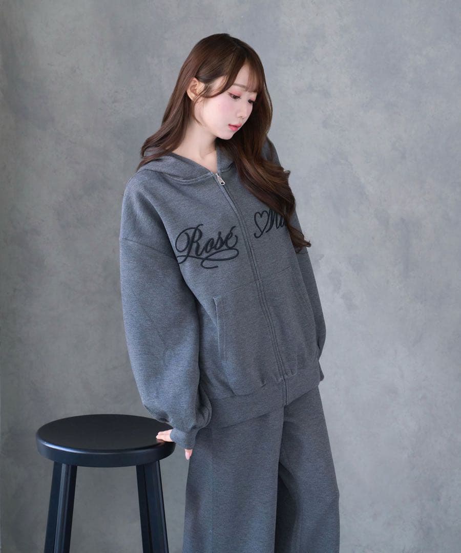 ロゼミューズLogo 3d embroidery hoodie パーカー