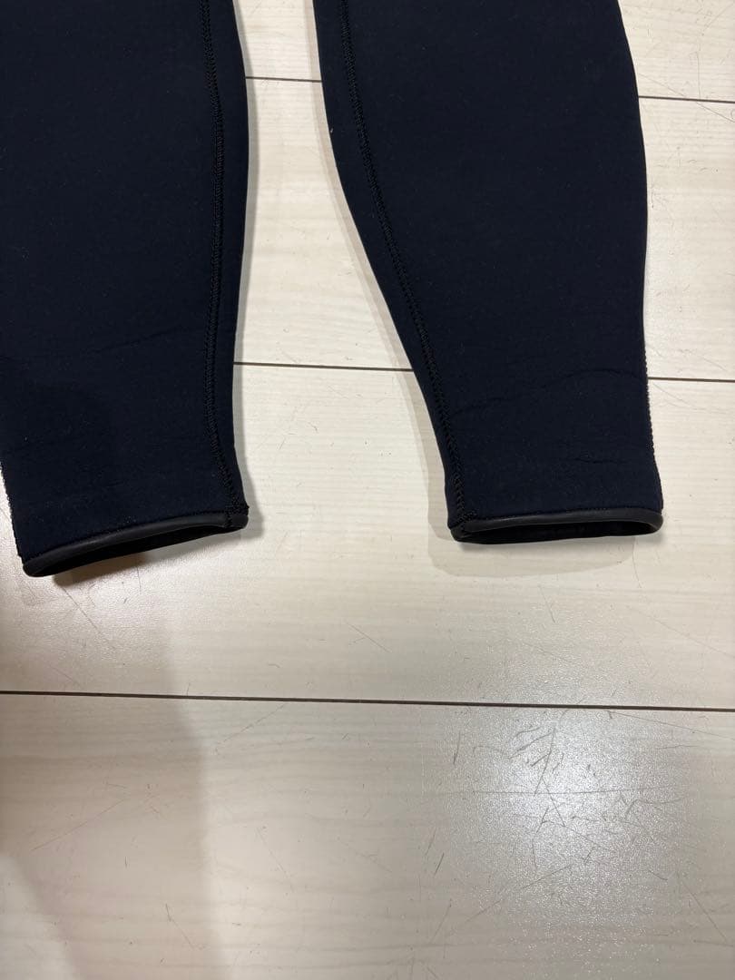 ウエットスーツ