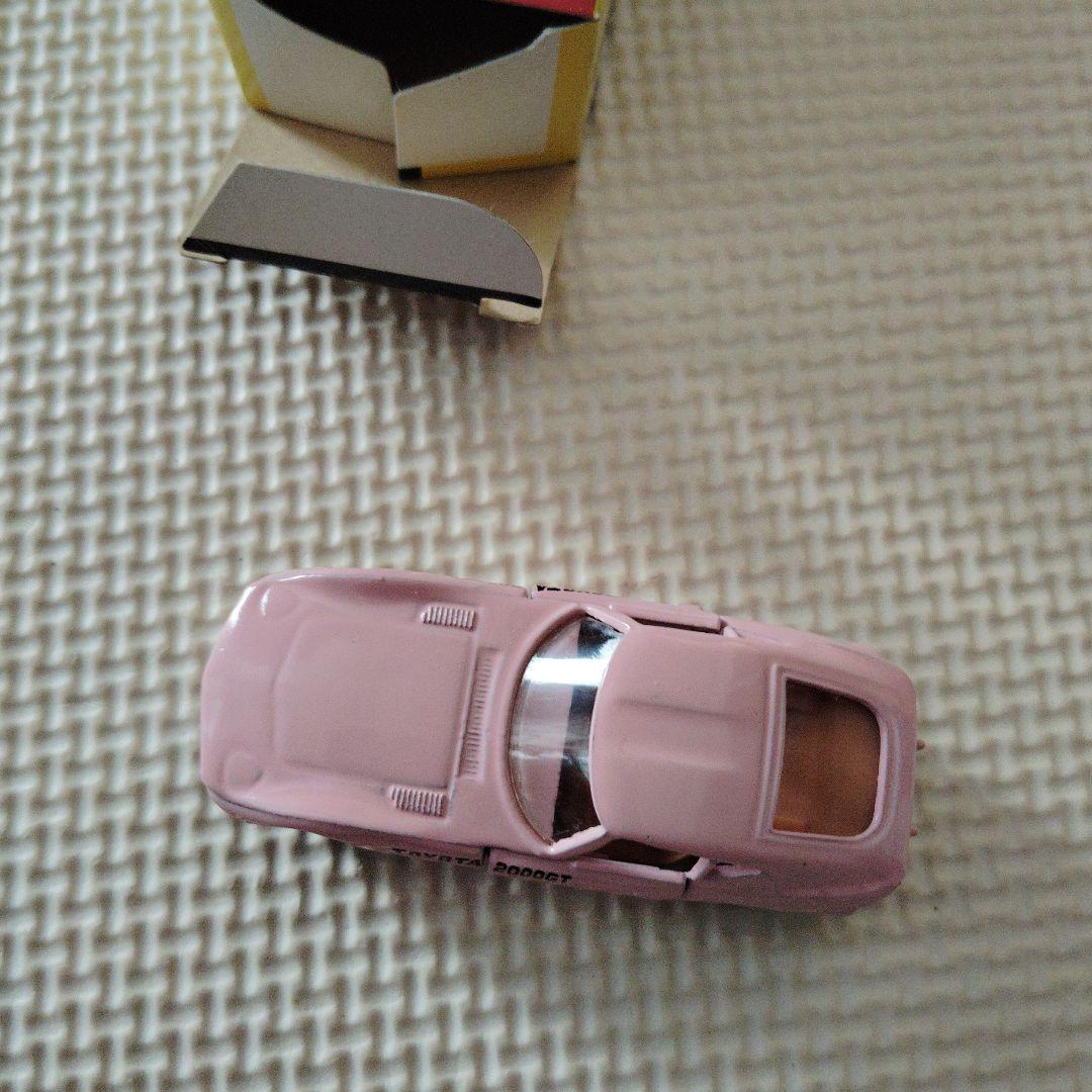 トミカ トヨタ2000GT ピンク