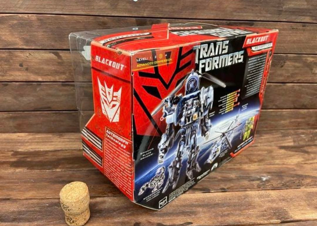 TRANSFORMERS BLACKOUT フィギュア