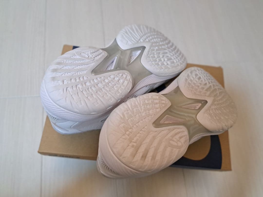 【yky様用】ASICS GEL-HOOP V16 バッシュ ホワイト 24cm