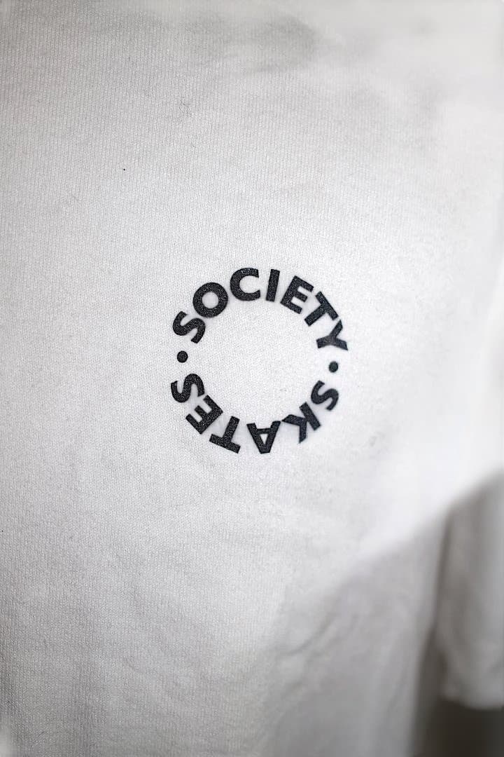 ソサエティスケーツSOCIAL SKATESホワイトTシャツL送料込匿名配送値下
