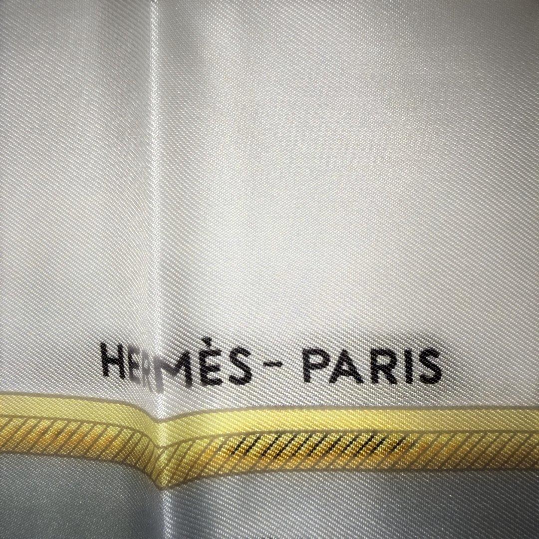 HERMÈS 馬車デザイン シルクスカーフ