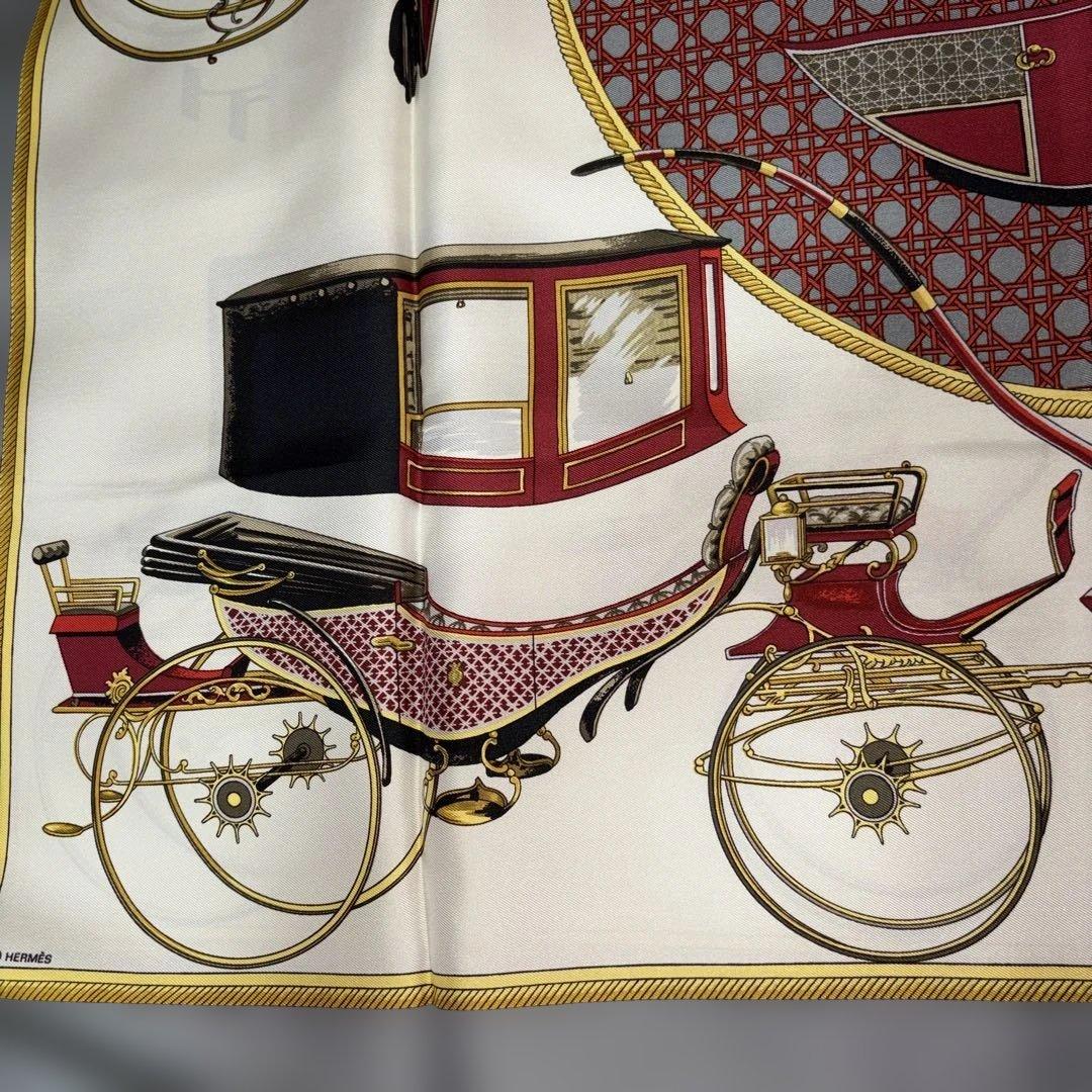 HERMÈS 馬車デザイン シルクスカーフ