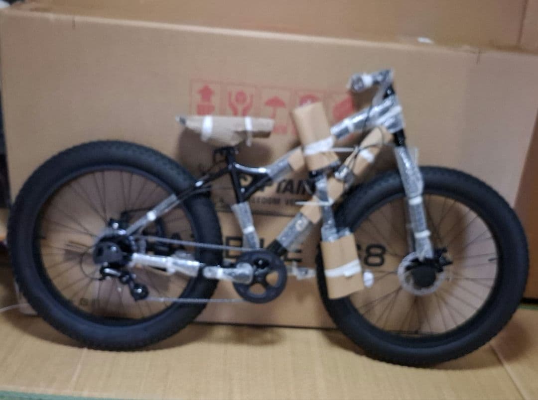 Keiです。CAPTAIN STAG　ファットバイク　26インチ　８段変速