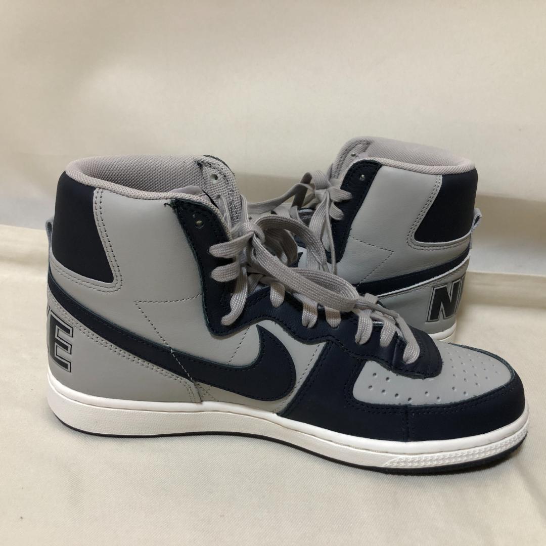 美品　NIKE TERMINATOR HIGH ETOWN　E181
