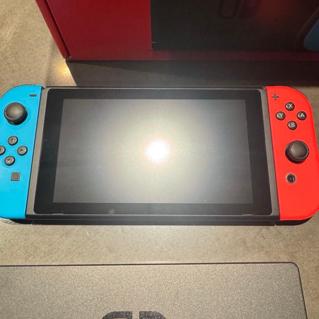 Nintendo Switch 本体 赤/青 スイッチ
