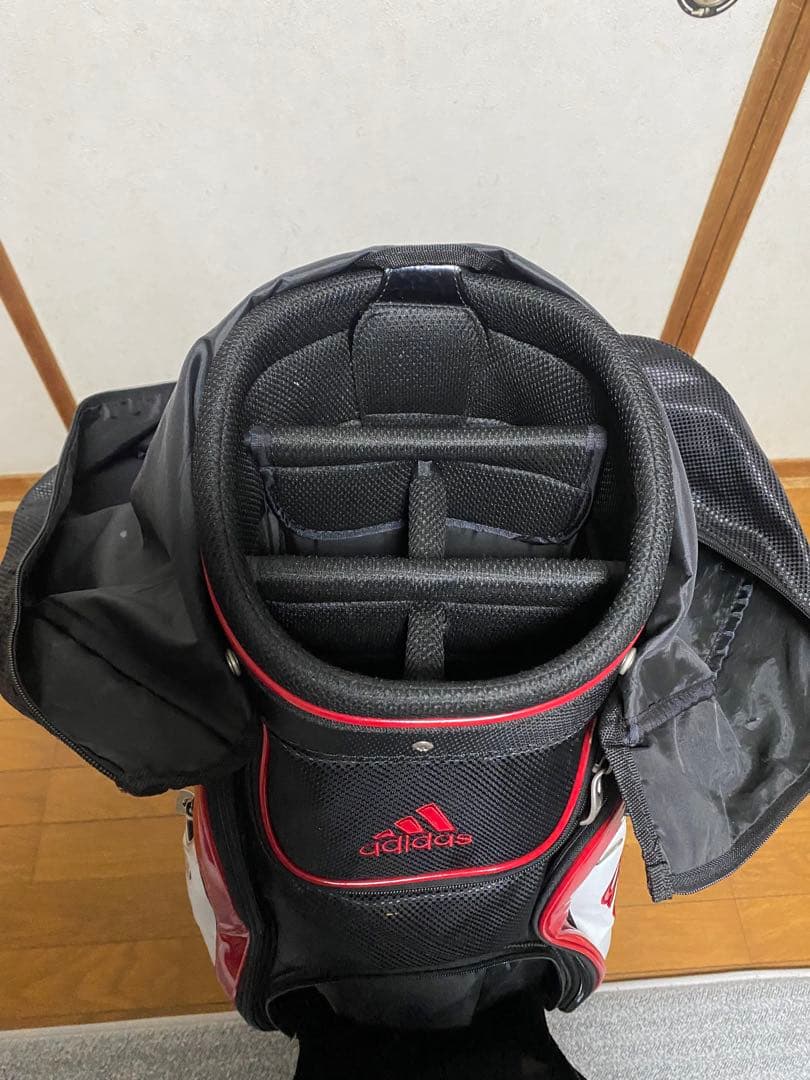 adidas キャディバッグ 黒赤 フード付き