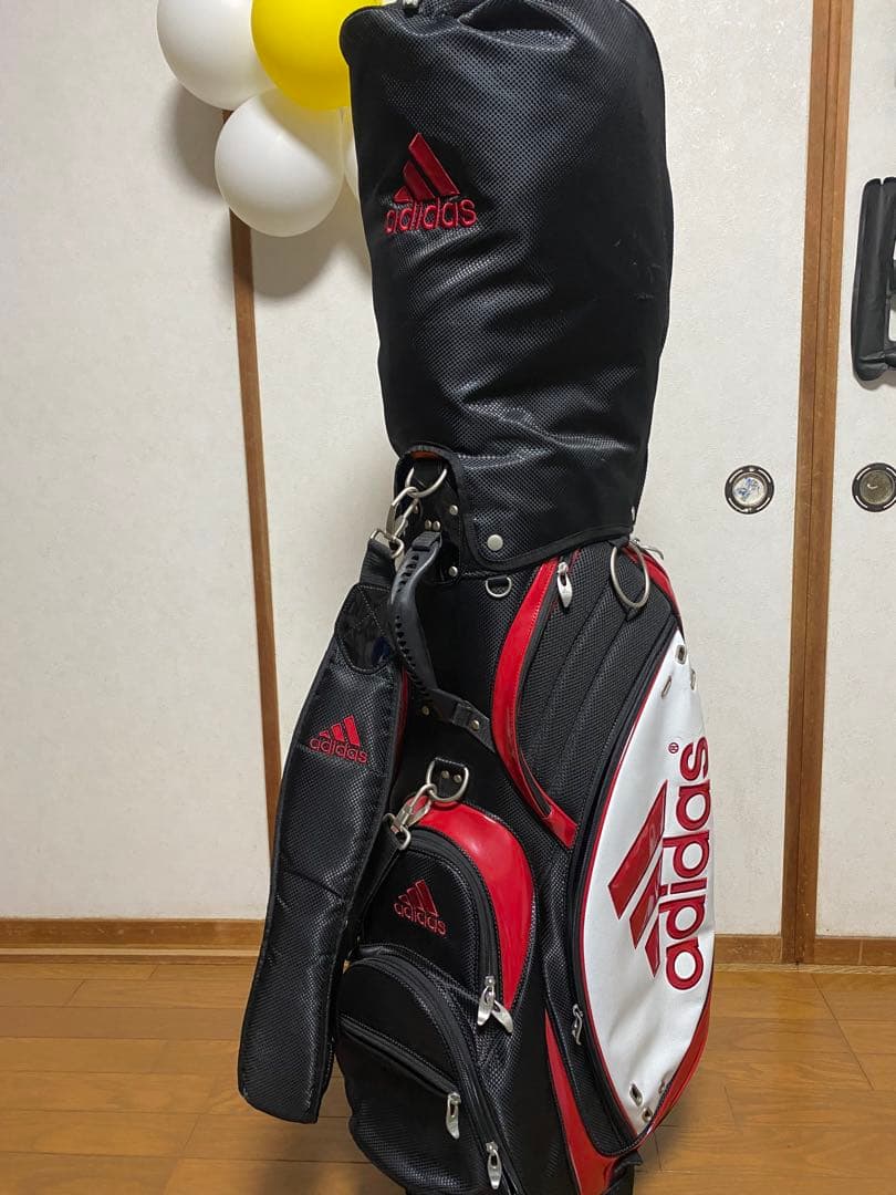 adidas キャディバッグ 黒赤 フード付き