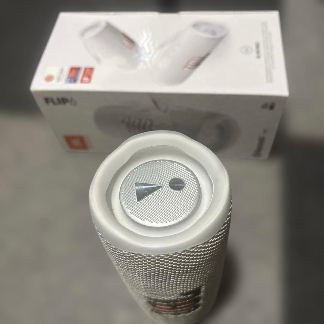 JBL JBL Flip 6 ポータブル ウォーター プルーフ スピーカー　白