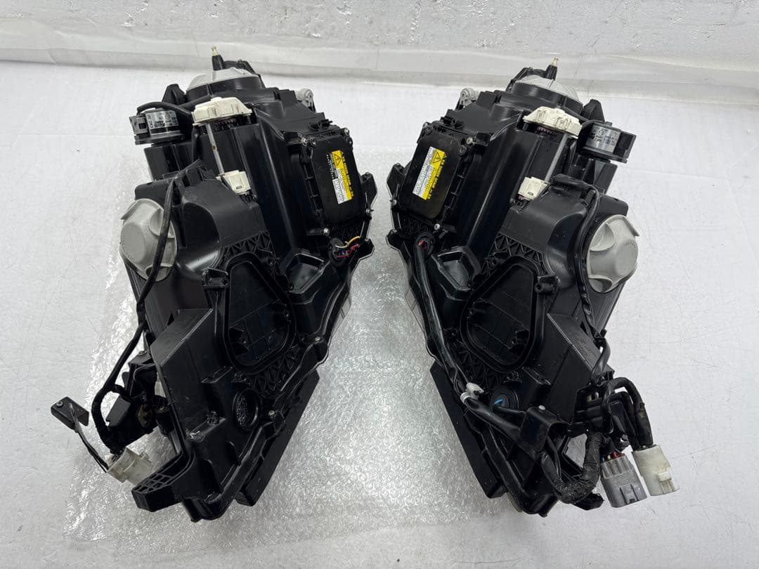 LEXUS レクサス LS460 前期 純正 HID ヘッドライト 左右セット