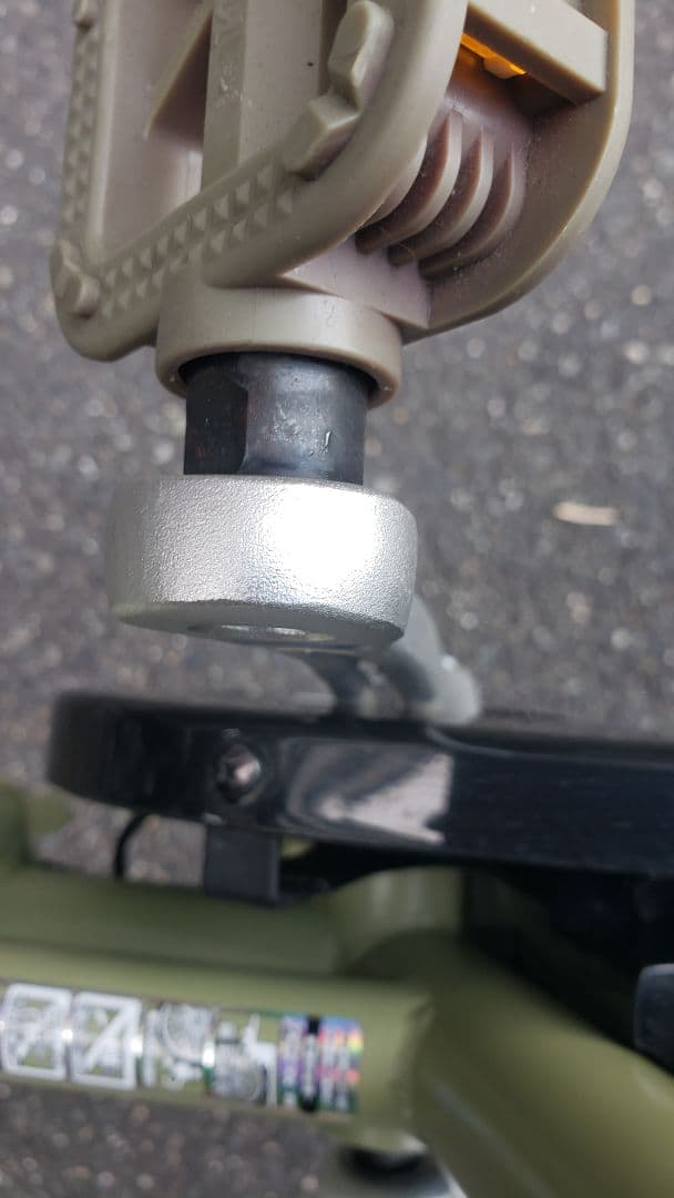 電動アシスト自転車　21technology　マットオリーブ　26インチ