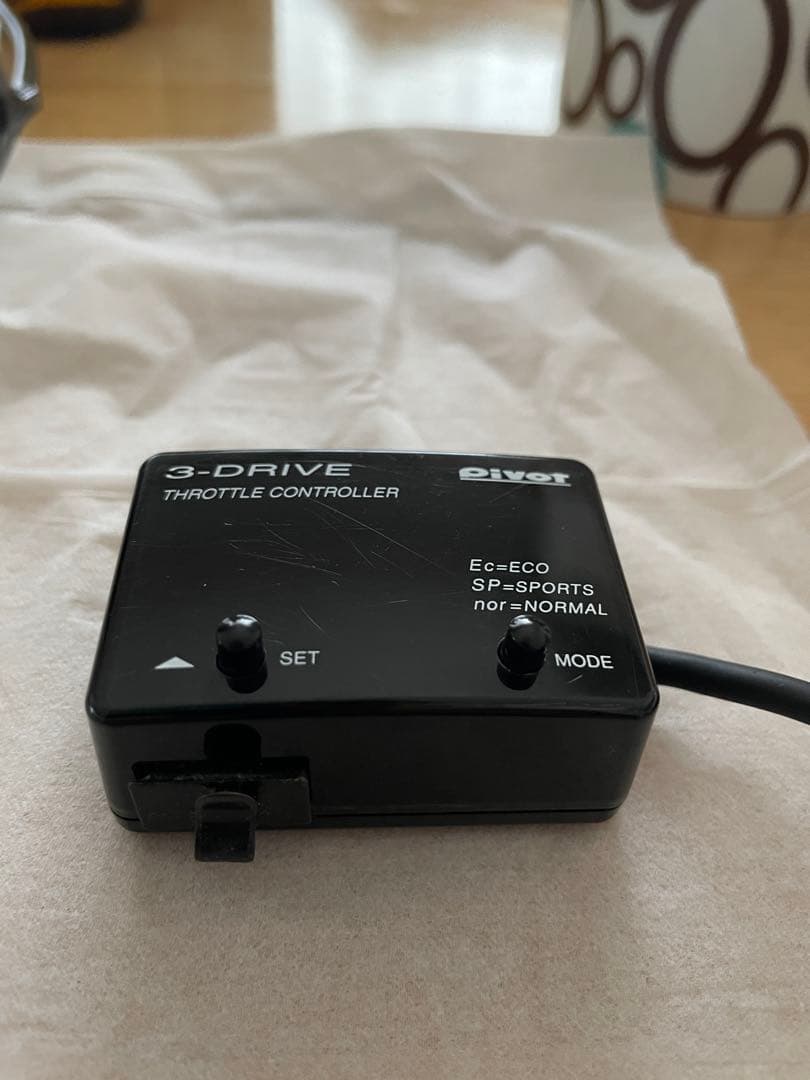 PIVOT　3-DRIVE　スロットルコントローラー　とハーネス　TH-2A