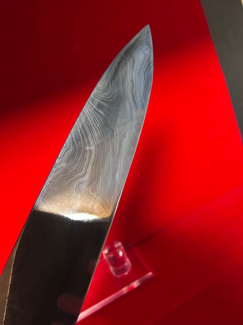 01561 包丁　和牛刀　スウェーデン鋼　6回鍛　墨流　桐箱付　未使用品