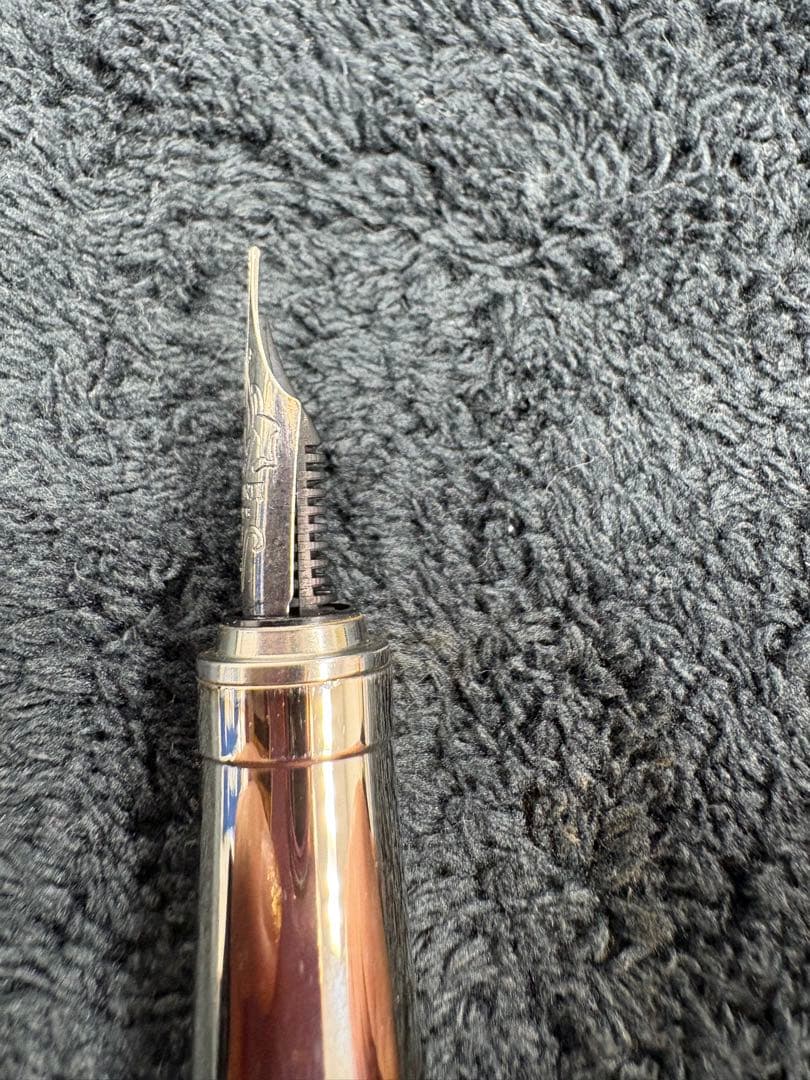 アリョーシャ VISCONTI クラシック万年筆 黒