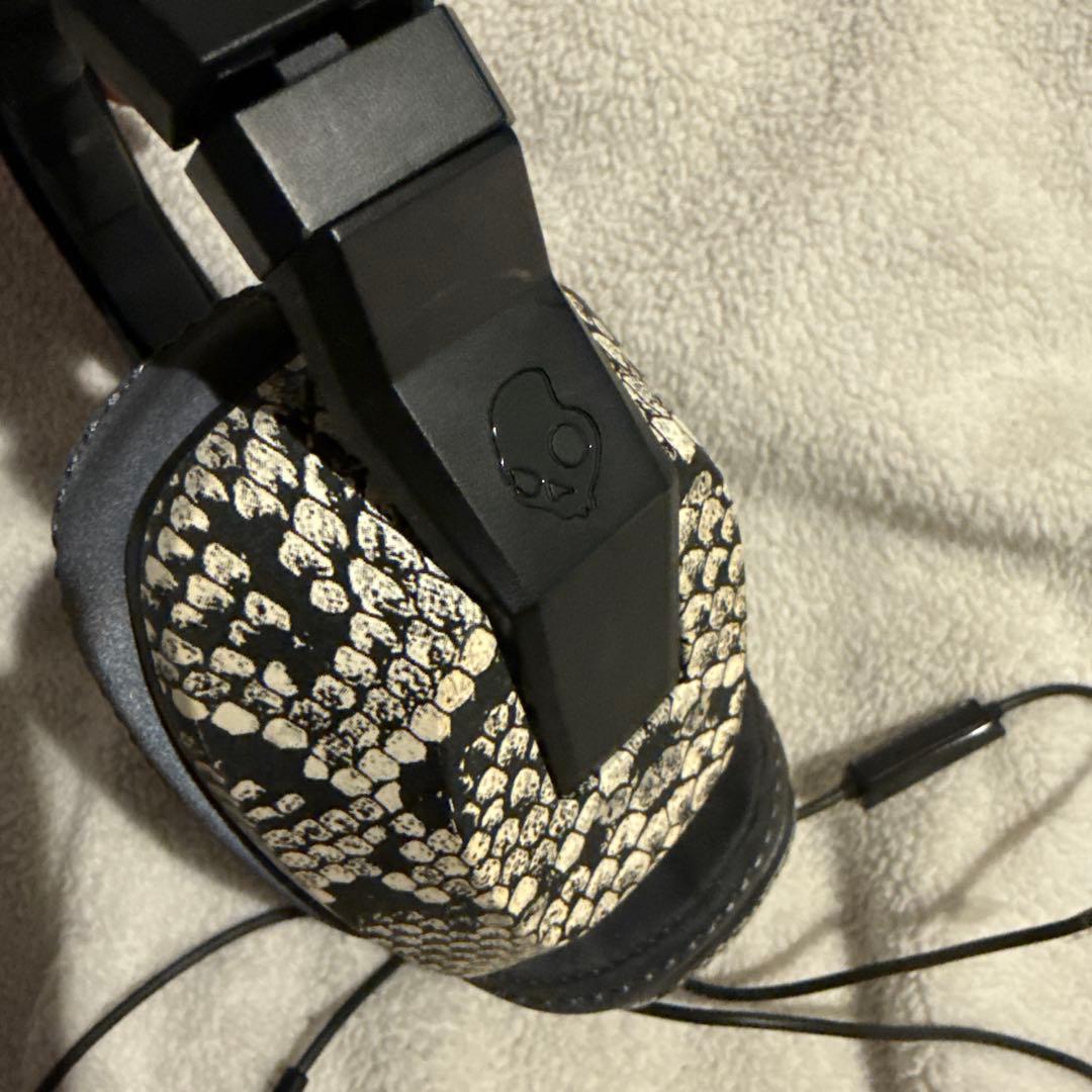 Skullcandy 有線ヘッドホン スネークスキン