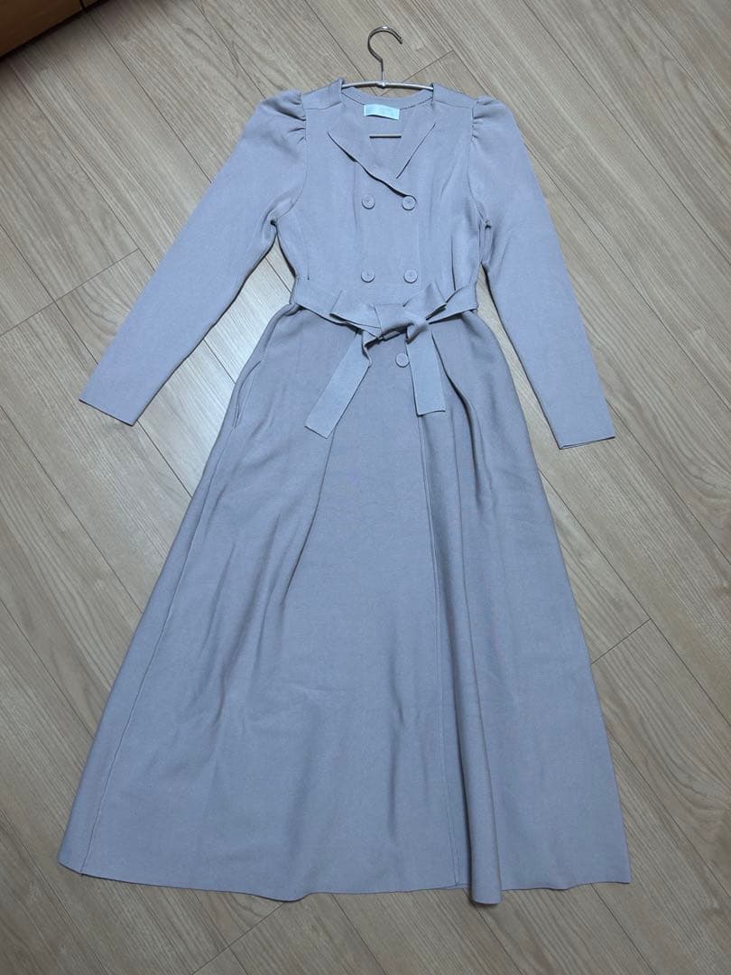 超美品【CELFORD】トレンチ風ニットワンピース S ピンクベージュ　リボン付