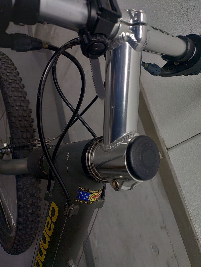 cannondale マウンテンバイク　SuperＶ700