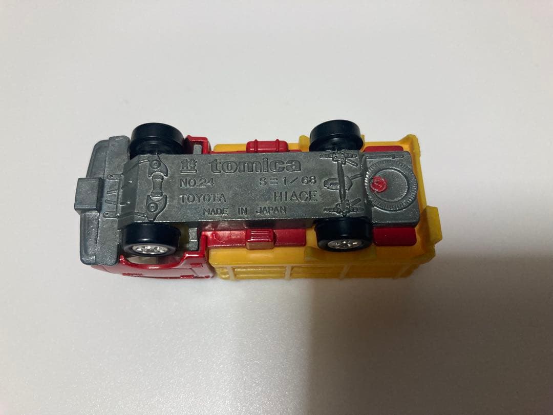 トミカ　日本製　ハイエース　牧場トラック　牛付き　当時物