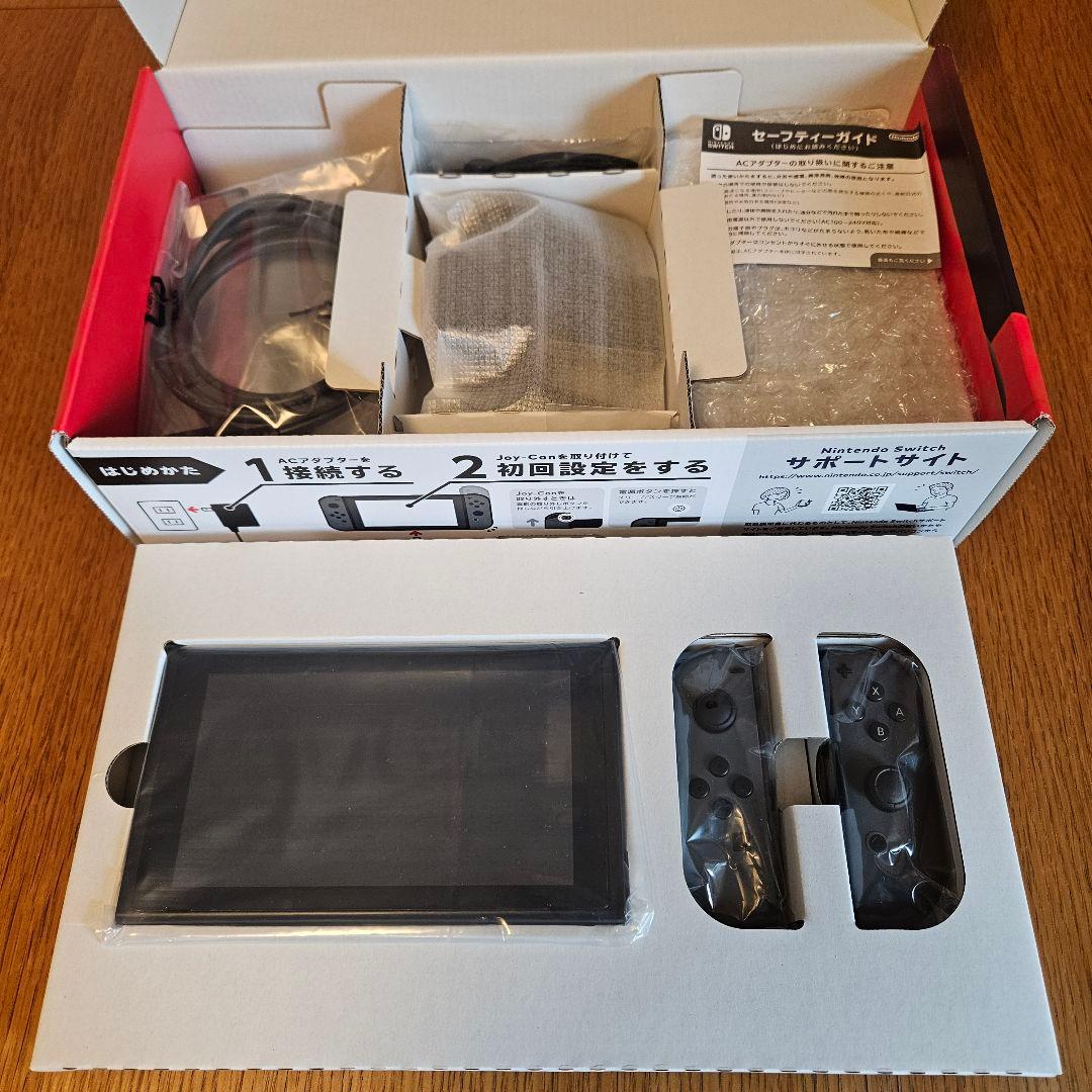 Nintendo Switch 本体 + ジョイコン + ドック(ケース付き)
