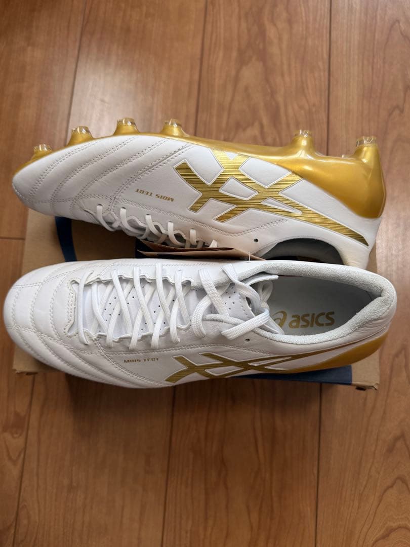 【新品未使用】 asics サッカーシューズ ホワイト/ゴールド27.0cm