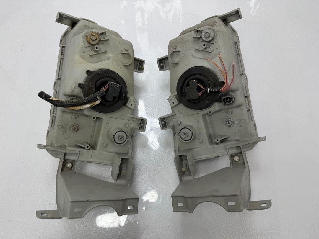 ホンダ RA1-5 オデッセイ 右左ヘッドライトSTANLEY 033-6683