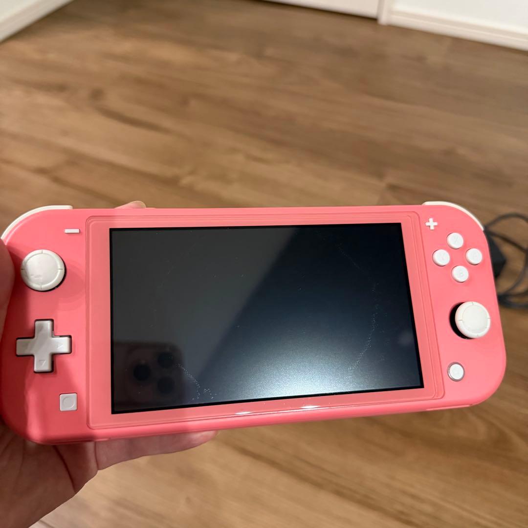 ⭐️Nintendo Switch Lite ⭐️コーラルピンク　充電器、箱付き