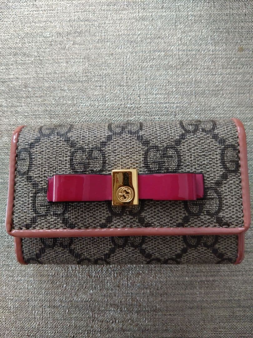 Gucci GGパターン キーケース ベージュ/ピンク