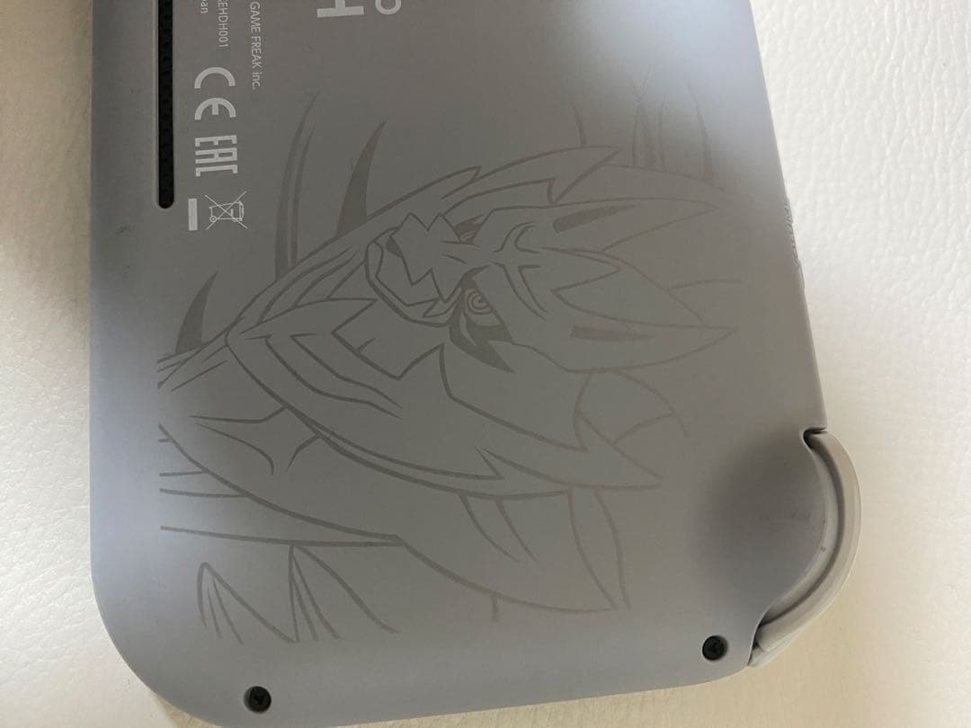 Switch right 限定ザシアン、ザマゼンタモデル
