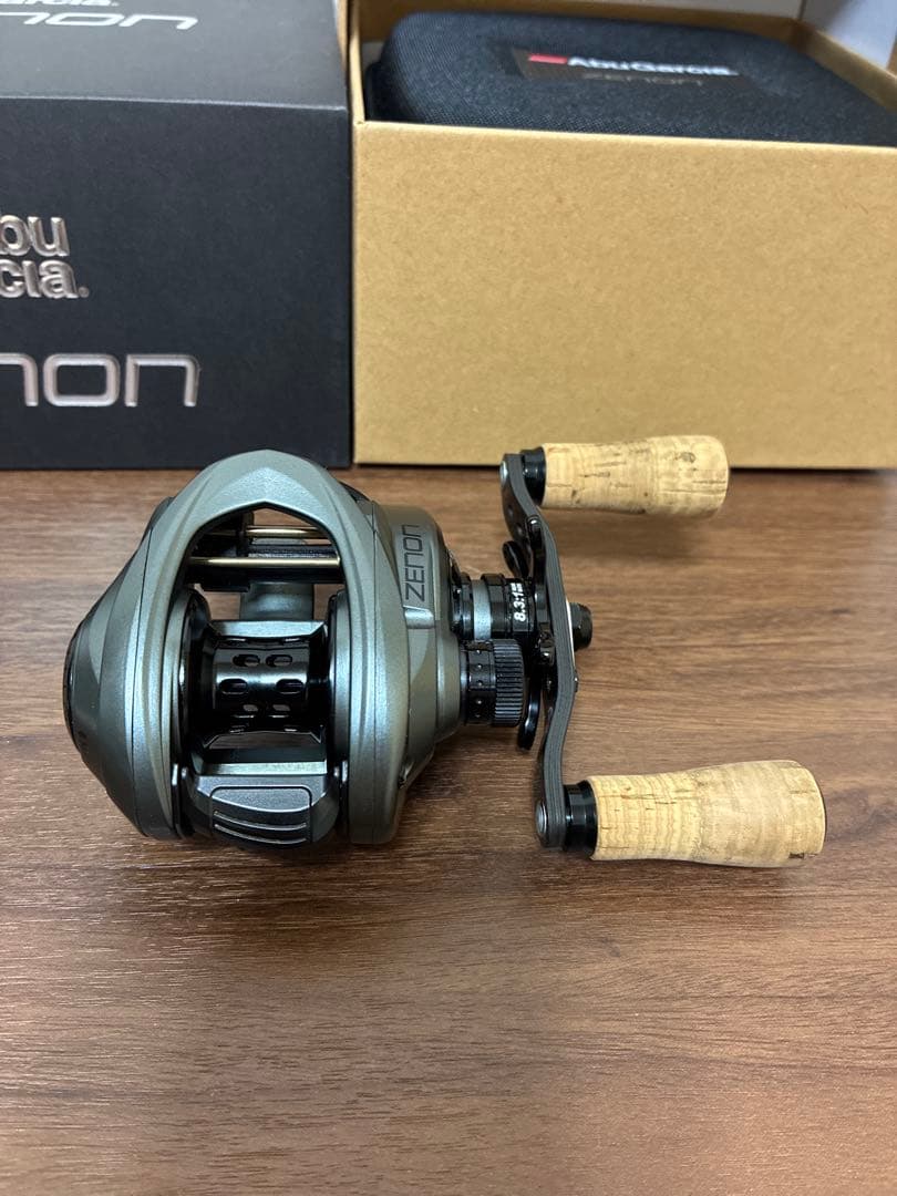 Abu Garcia ZETON MG-X SHS 8.3 ゼノン