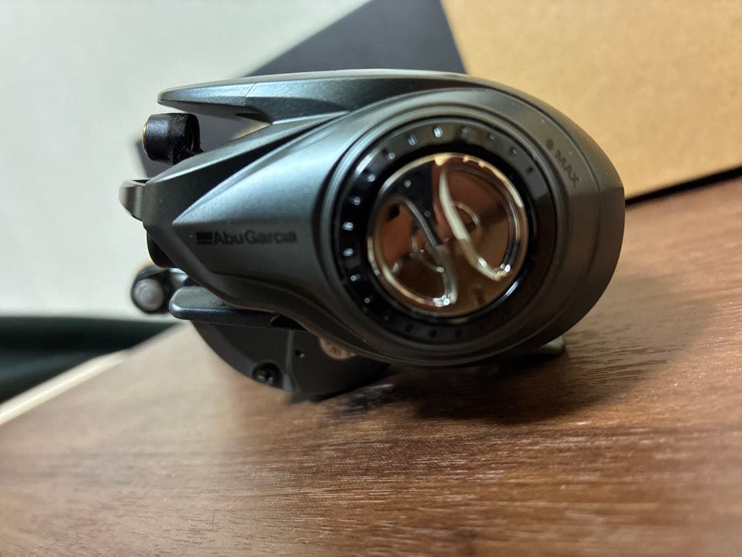 Abu Garcia ZETON MG-X SHS 8.3 ゼノン