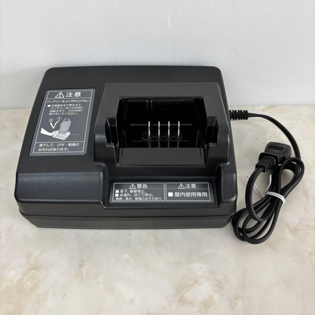 Panasonic 電動アシスト自転車専用 バッテリー充電器　NKJ073Z