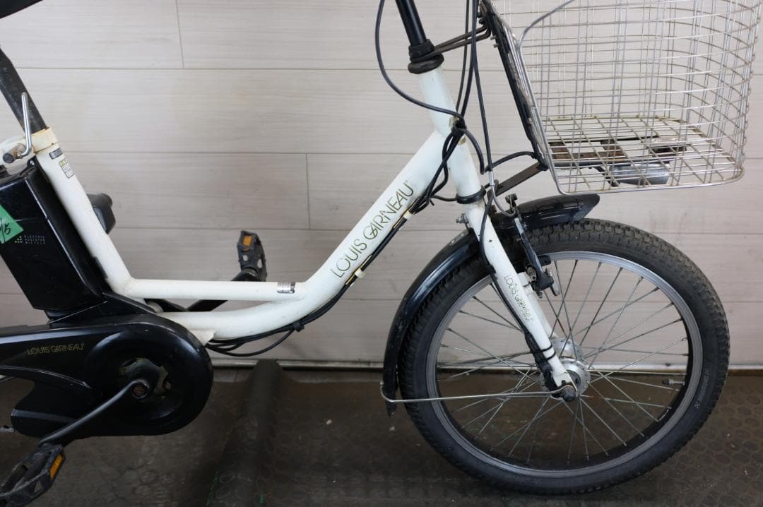 LOUIS GARNEAU　18インチ　3段　8.9Ah（5点灯）充電器あり