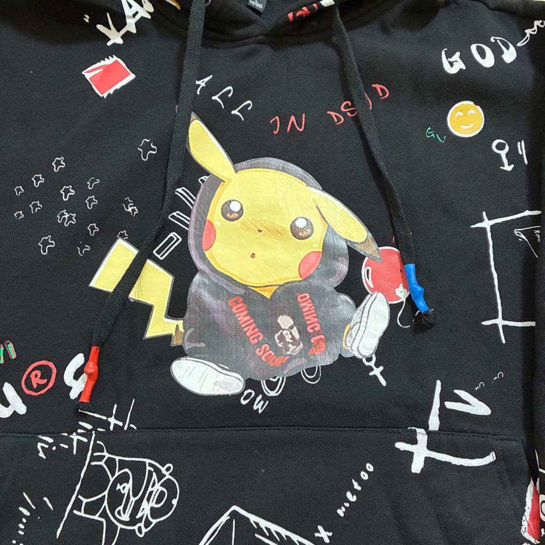 【新品未使用】ピカチュウコラボ グラフティ ペイントパーカ一 黒 Lサイズ
