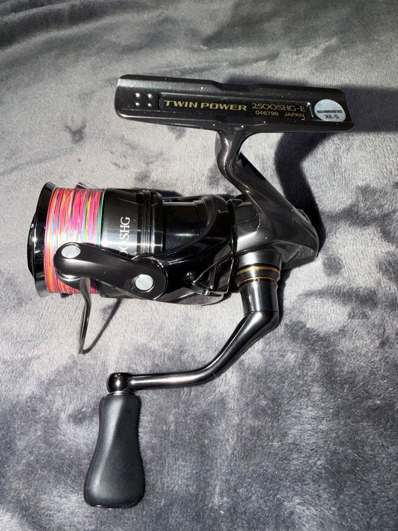 SHIMANO TWIN POWER 2500SHG スピニングリール