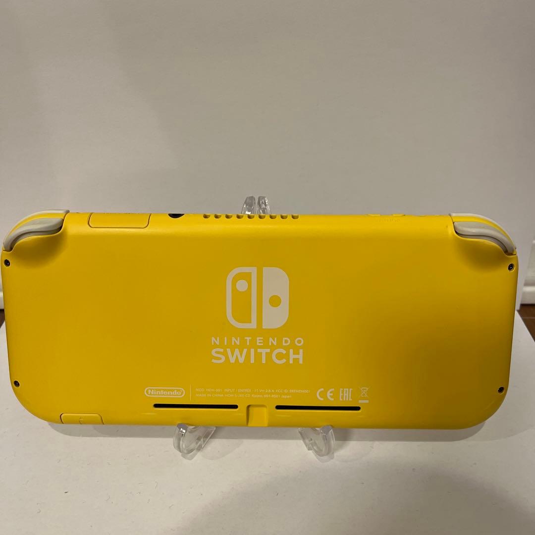 Switchライト本体イエロー