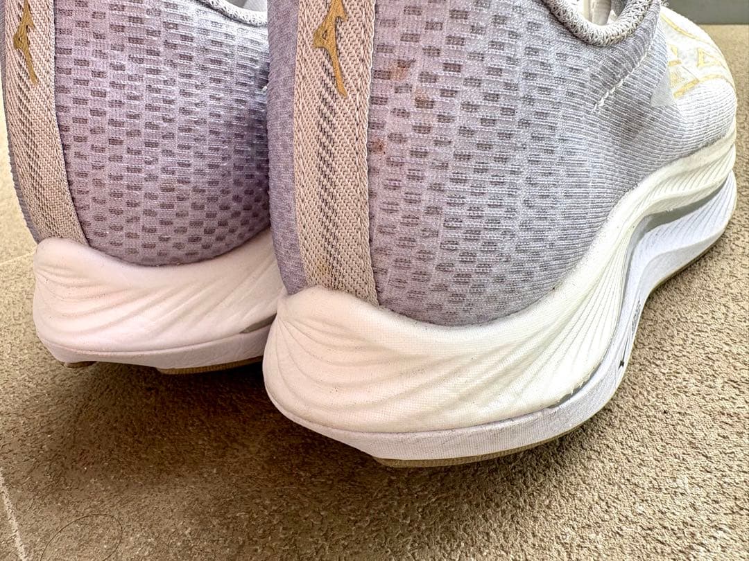 ミズノMizuno ウェーブリベリオンフラッシュ2 ランニングシューズ　28cm