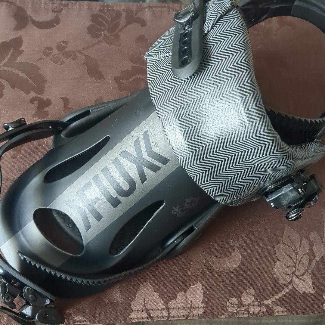 FLUX スノーボードビンディング ブラック