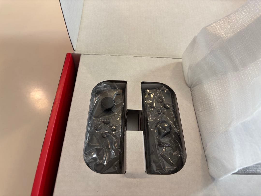 Nintendo Switch 本体 グレー ジョイコン付き　保護フィルム付き