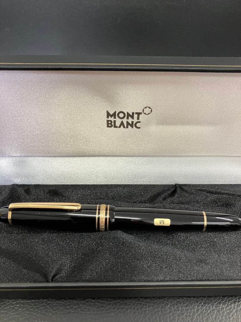 未使用　Montblanc モンブラン　万年筆 黒 専用ケース14K 585刻印