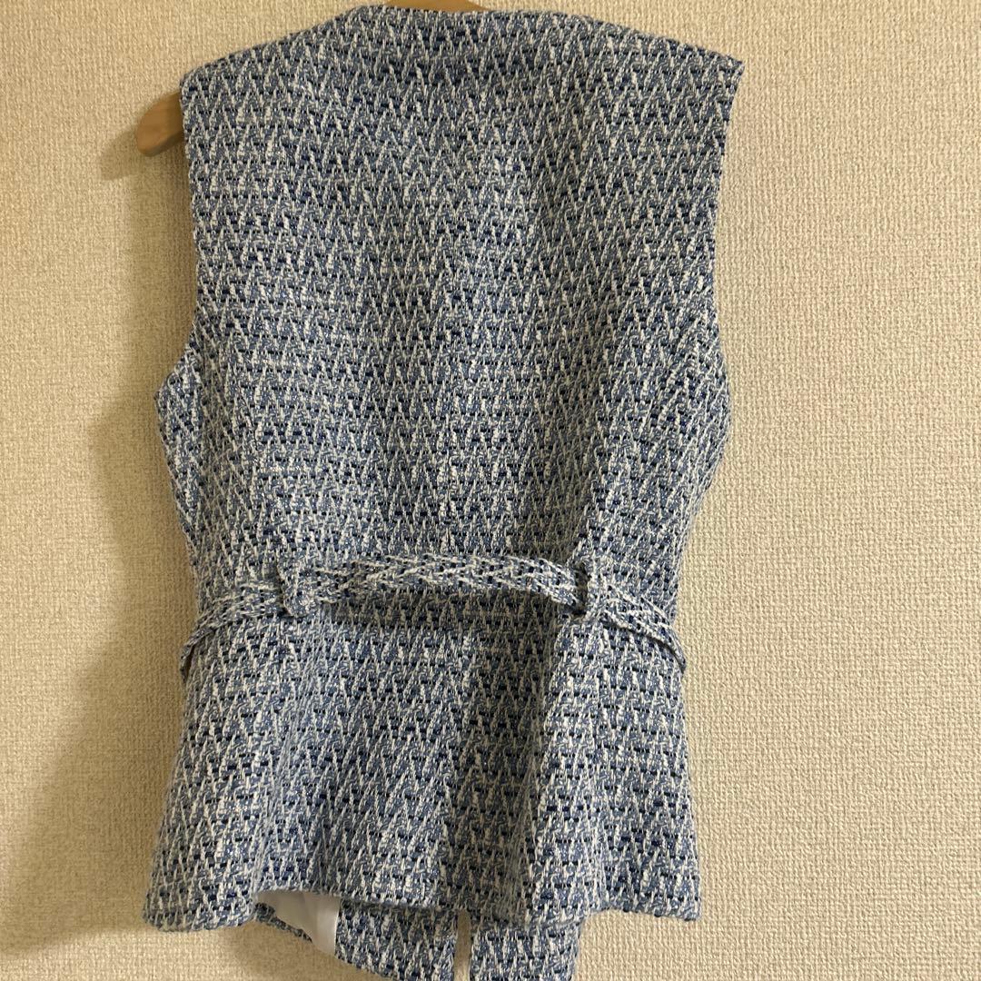 【美品】ZARA テクスチャーベスト　ベスト　トップス　ベルト付き