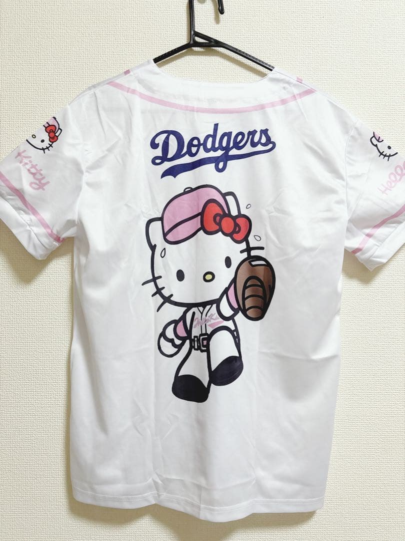 【限定品】男女兼用！ドジャース ユニフォーム ハローキティコラボ大谷翔平