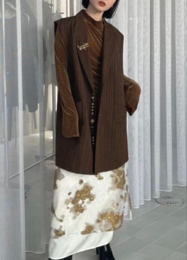 アメリ/UND MANY MOTIF BUTTON VEST