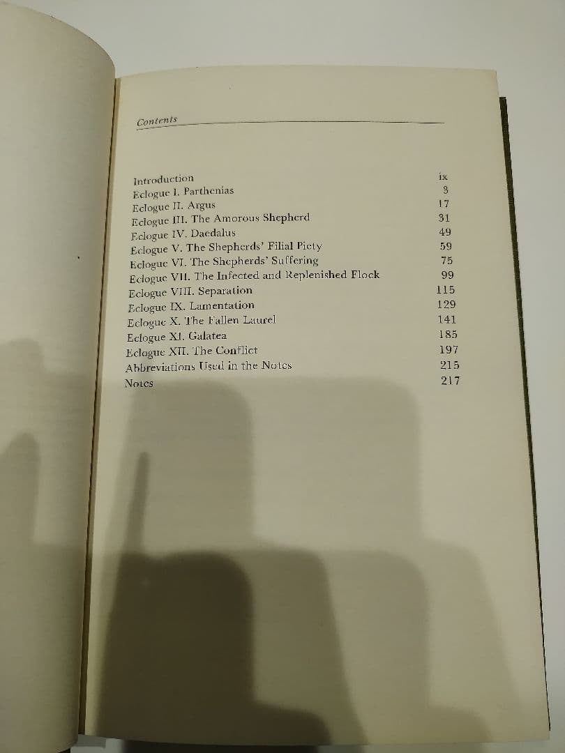 ネット中古で1万5千円弱する洋書(BUCOLICUM CARMEN)