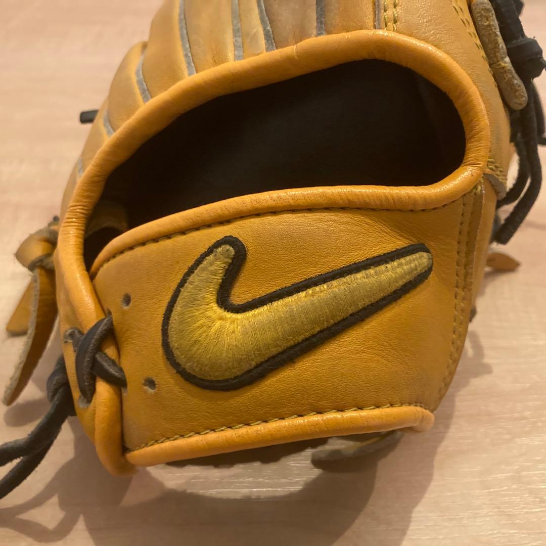 Nike 軟式グローブ