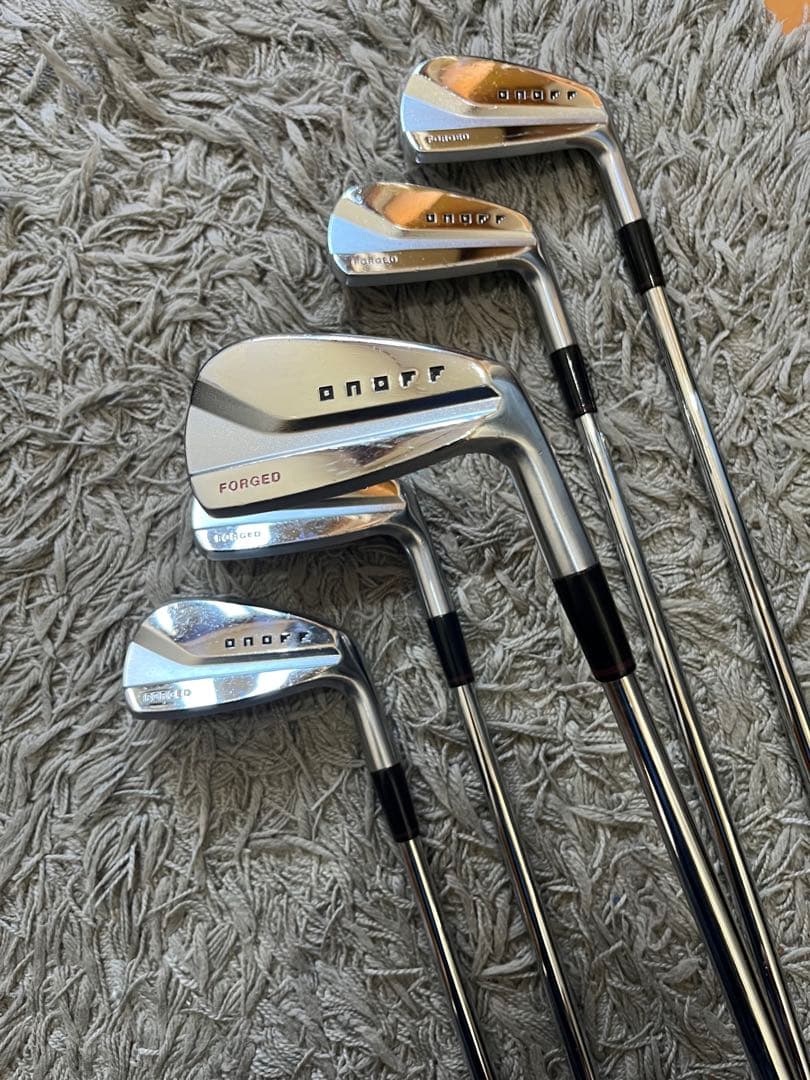 ONOFF KURO FORGED アイアン5本セット6-P 2020モデル