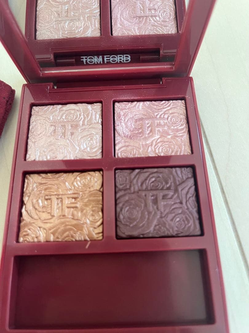 TOM FORD アイカラークォード【01RE ROSE EXPOSED】