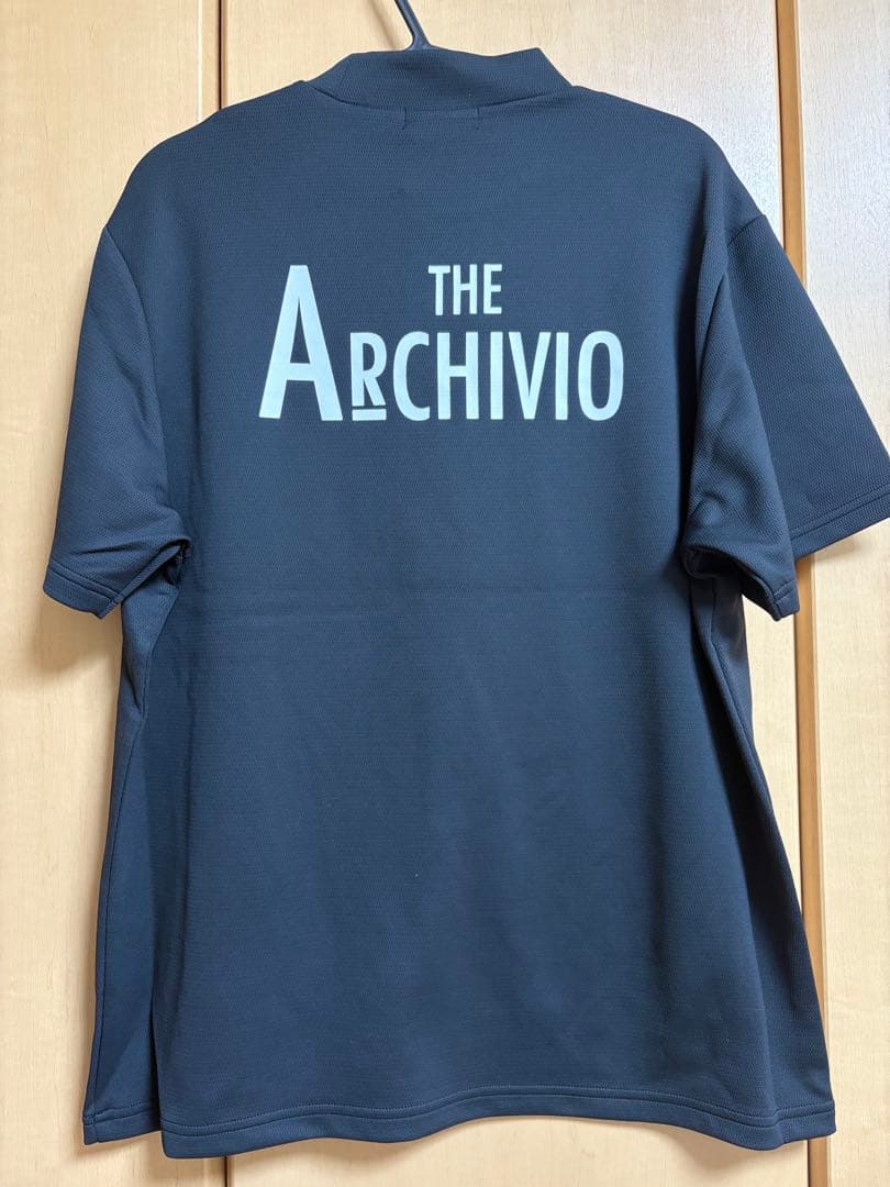 【新品未使用】ARCHIVIO ポケット付き　ブラック　シャツ　プルオーバー