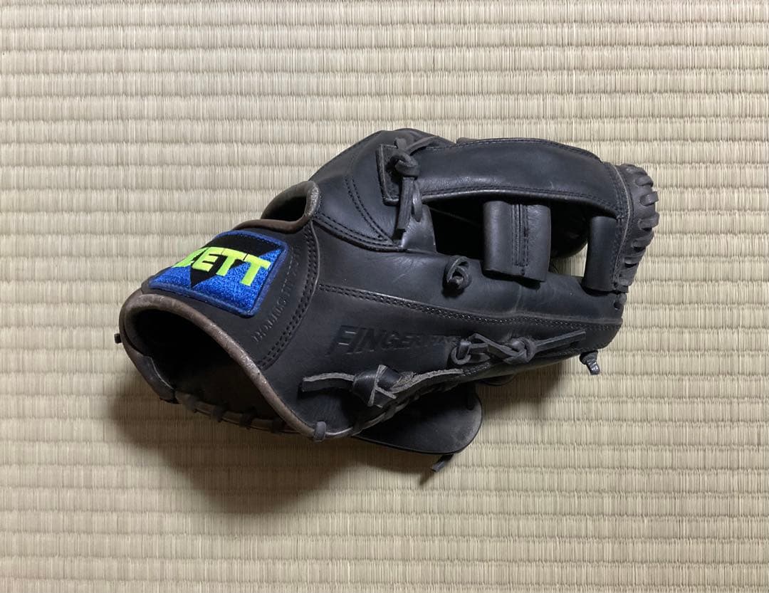 1990年代後半発売、ZETT 硬式野球用グローブ（遊撃手用）