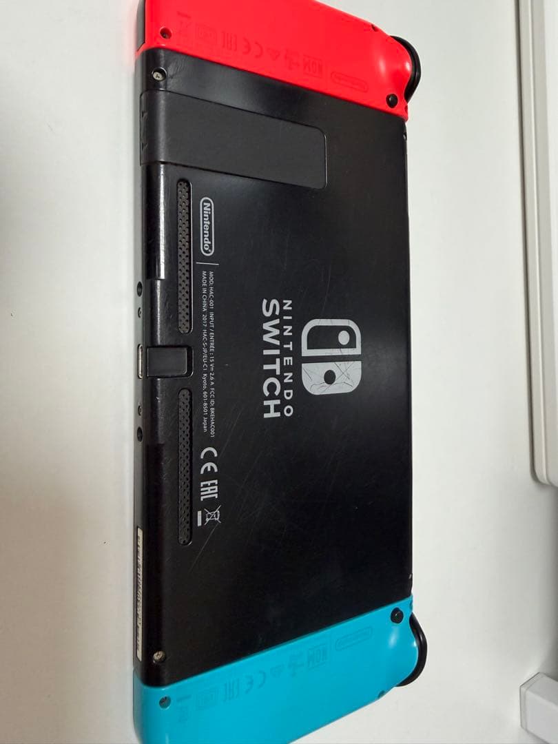 Nintendo Switch 初期 修理できる人ならオマケのジョイコンあり
